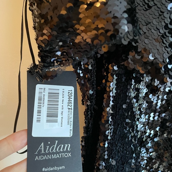 NWT (6) Sleeveless v neck flutter ruffle neckline black sequin shift mini dress - Picture 8 of 11